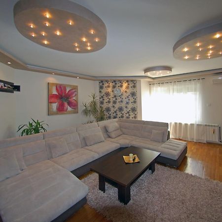 Franstal Apartments ベオグラード エクステリア 写真